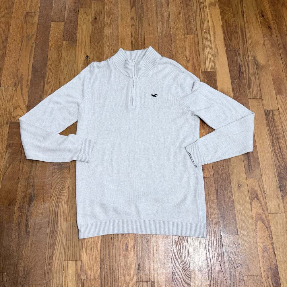 Hollister Icon Logo Half Zip Knit Jumper in Light Grey Medium